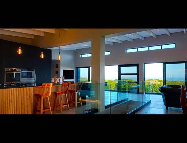 4 BEDROOM HOUSE FOR SALE IN MOQUINI COASTAL ESTATE